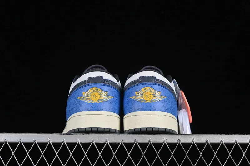 All categories Air Jordan Jordan series basketball shoes Air Jordan 1 Low Air Jordan 1 Low "Flight Vintage" AJ1 Joe 1 distressed white and blue FV8439-104